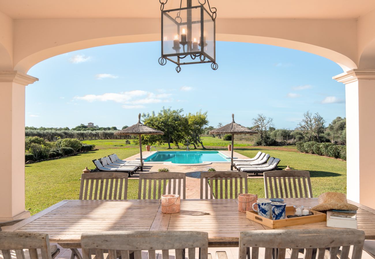 Finca en Es Llombards - Oasi de Llum a Es Llombards: Piscina, A/C i Forn de Pizza (10p)