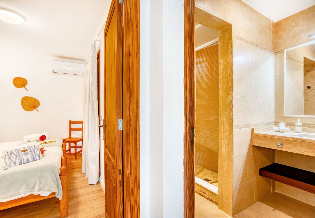 Aparthotel in Cala Santanyi - Drac 3 by dracmallorca