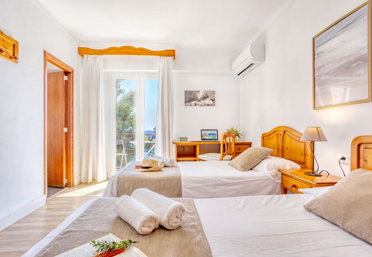 Aparthotel in Cala Santanyi - Drac 5 by dracmallorca