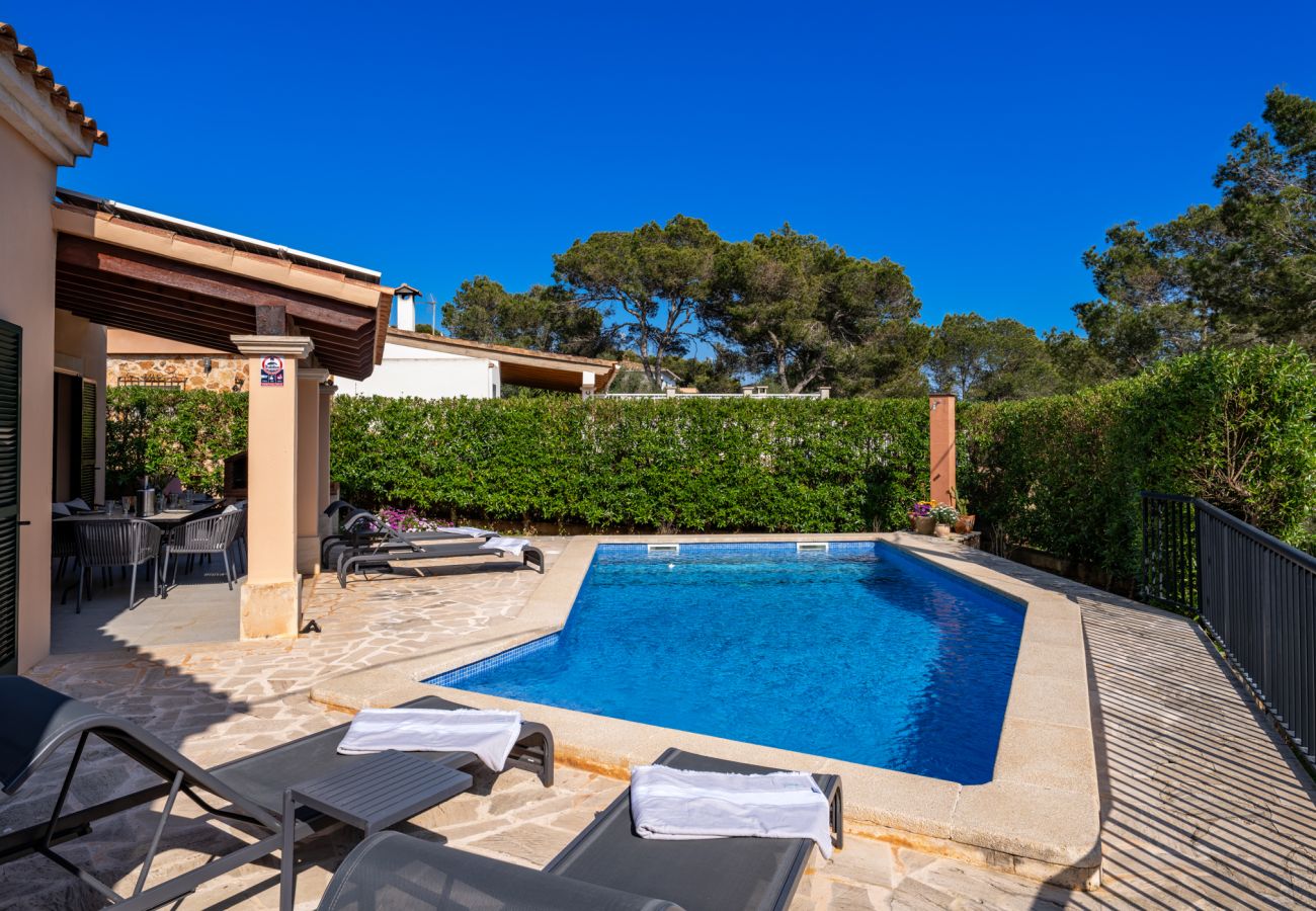 Chalet in Santanyi - Villa Esquina in Son Mojer-Cala Santanyí, in Strandnähe, mit Pool und Wifi