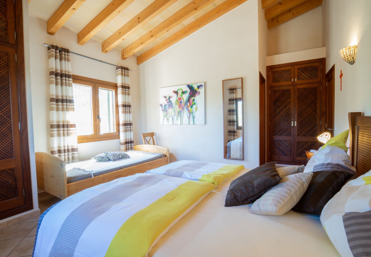 Country house in Santanyi - Finca Melanie by dracmallorca