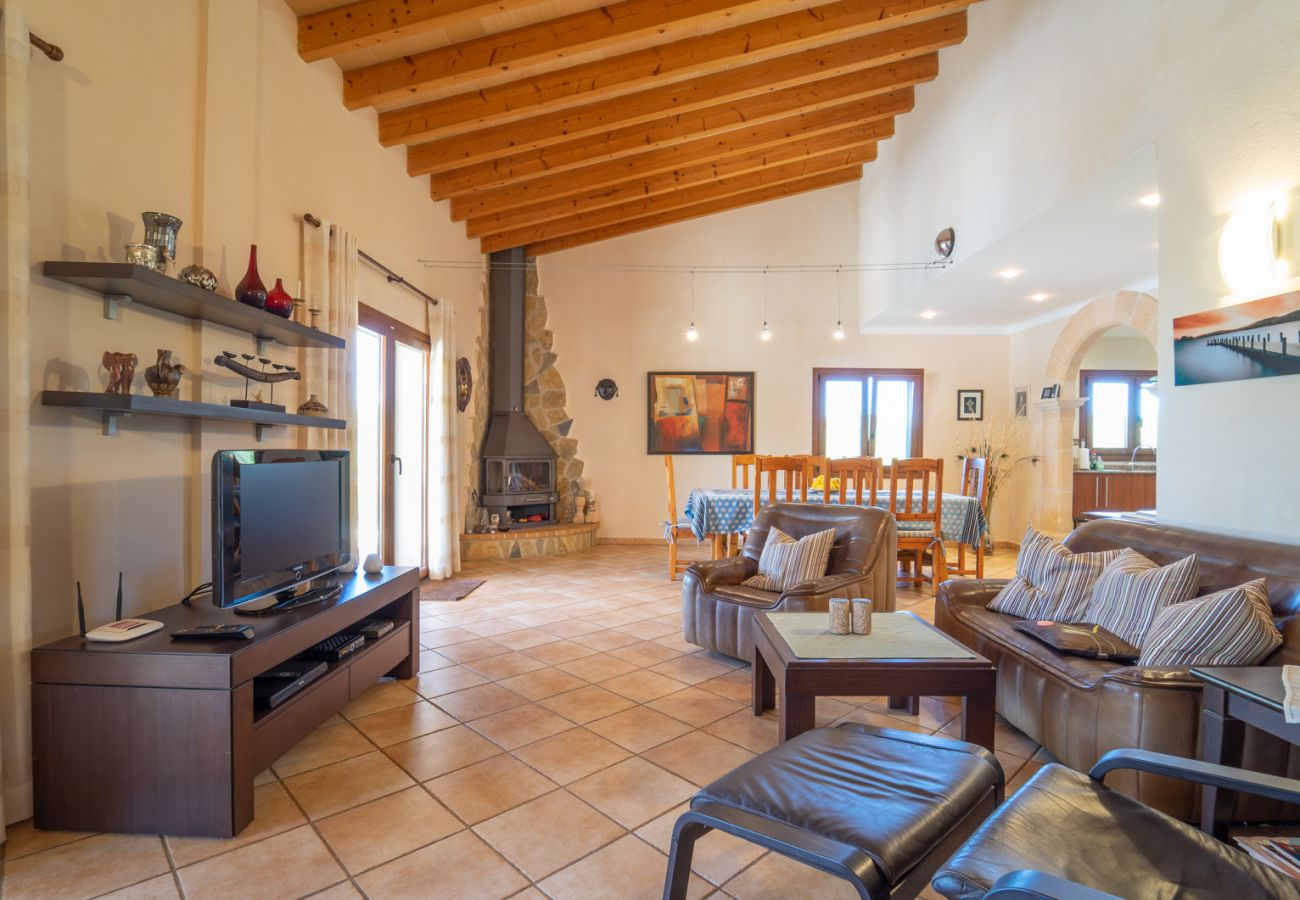 Country house in Santanyi - Finca Melanie by dracmallorca
