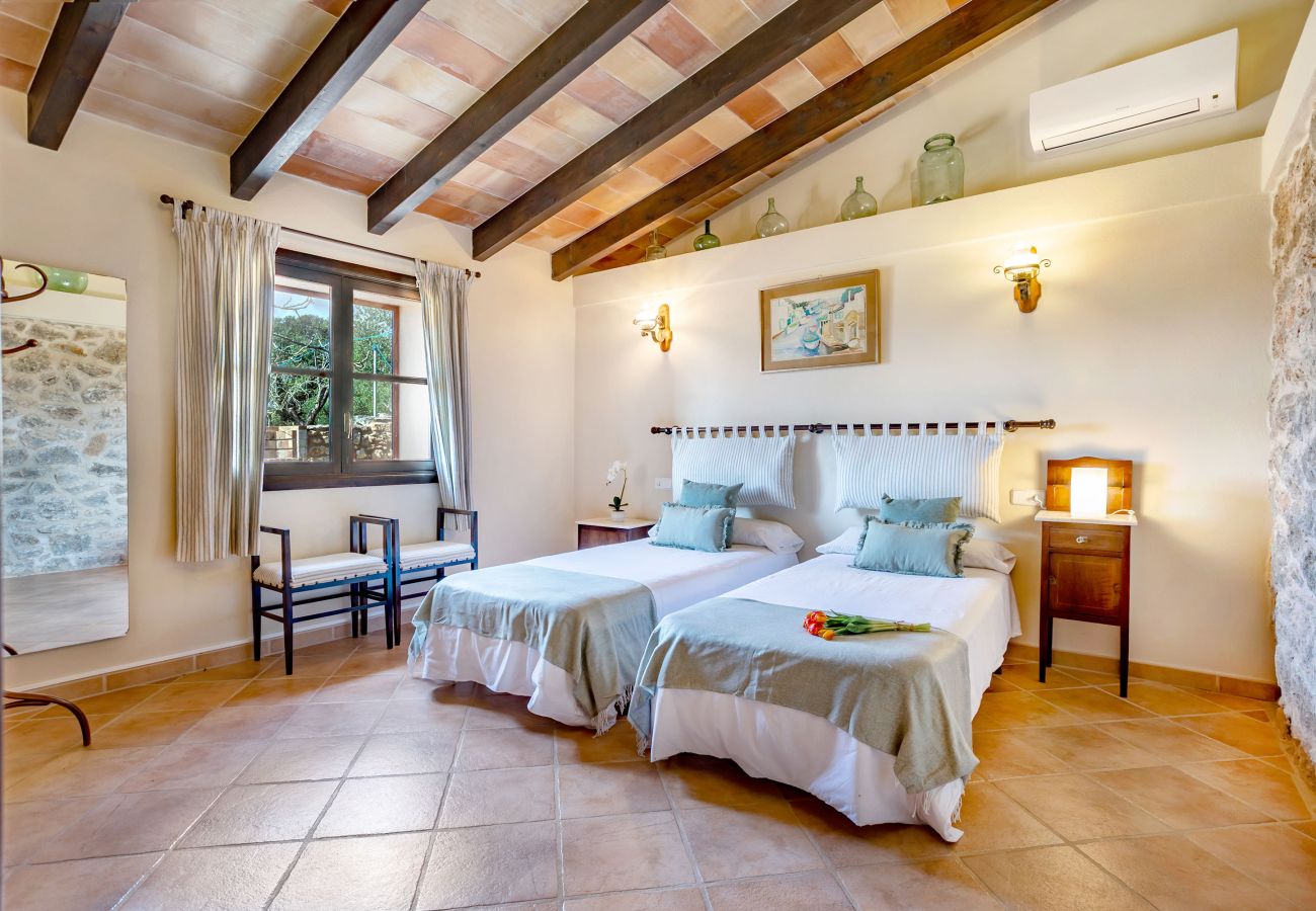 Country house in Santanyi - Sa Bassa Llova by dracmallorca