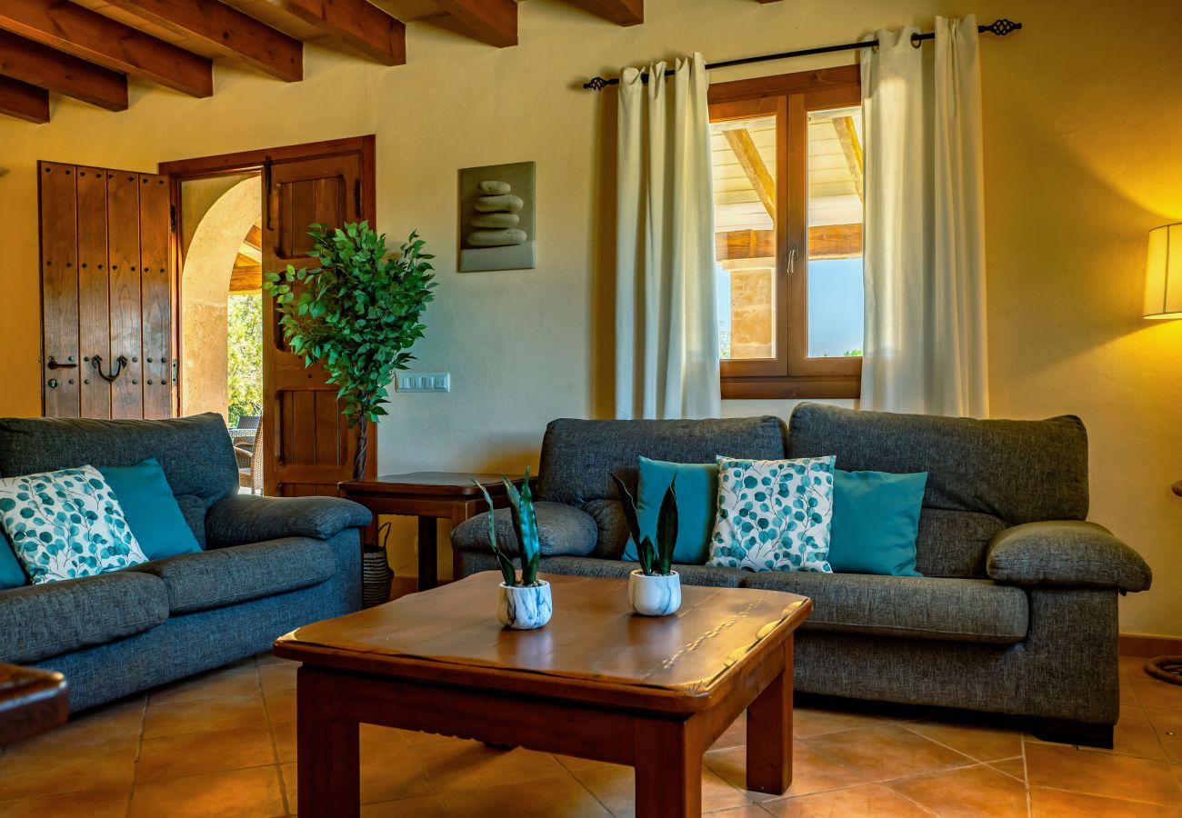 Country house in Cala Santanyi - Rustica Sa Talaia Vella by dracmallorca