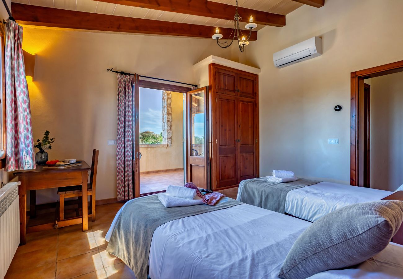 Country house in Cala Santanyi - Rustica Sa Talaia Vella by dracmallorca