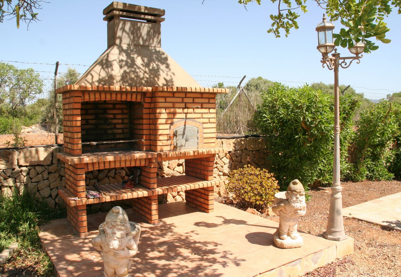 Country house in Santanyi - La Casita by dracmallorca